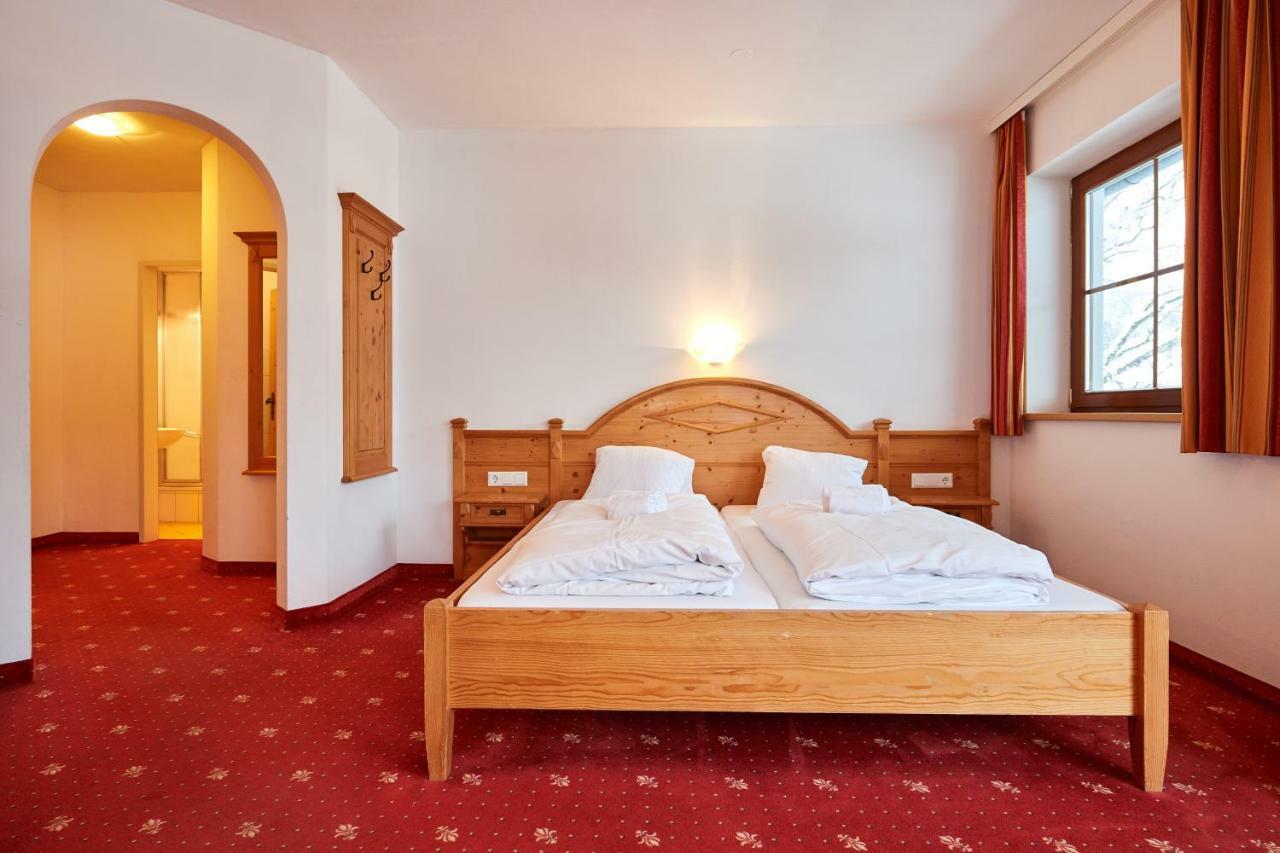 Gut Voegeihof Hotell Forstau  Exteriör bild