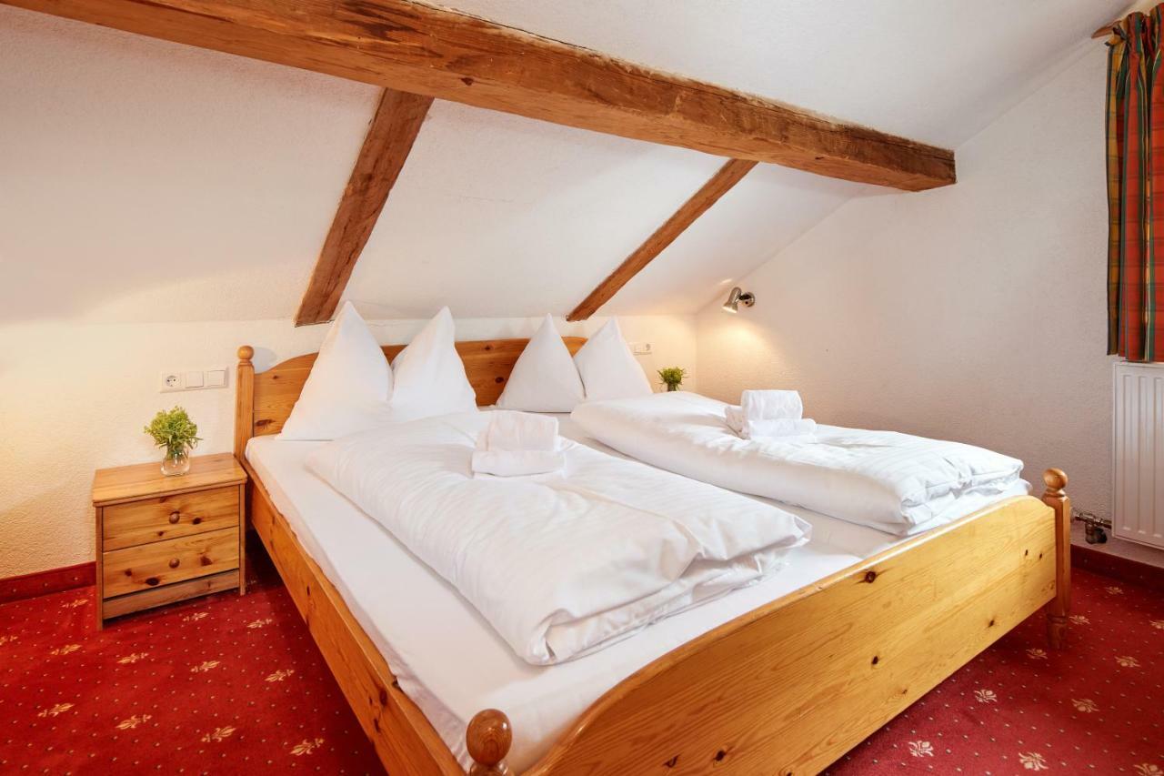 Gut Voegeihof Hotell Forstau  Exteriör bild
